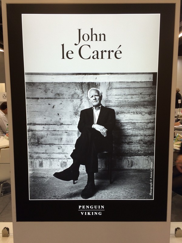 John le Carré - autor špionážnych a politických trilerov.
