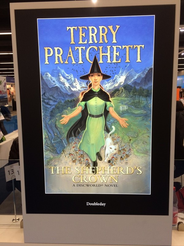 f terryTerry Pratchett, autor série Úžasná Zemeplocha.
