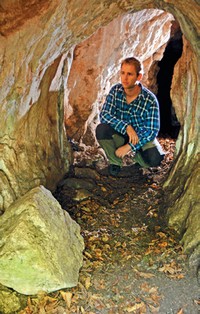 Chvalovská jaskyňa