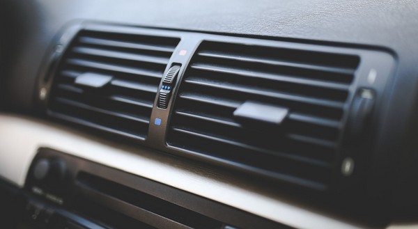 prievan klimatizácia v aute