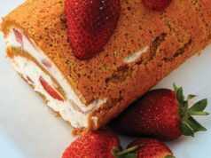 tvarohová roláda z cviklového cesta