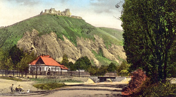 čachtický hrad dobová fotka