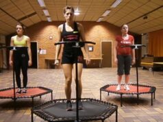 cvičenie na trampolíne jumping