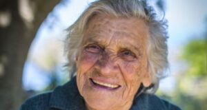 Ikaria stará žena čo je za dlhovekosťou?