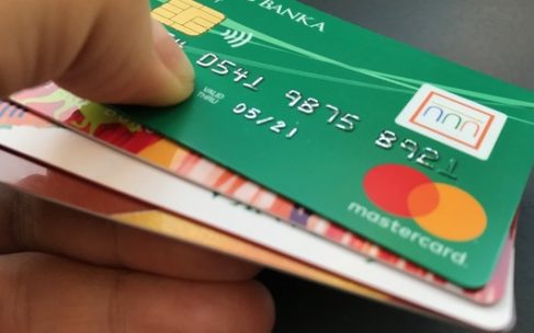psychológia peňazí a kreditné karty