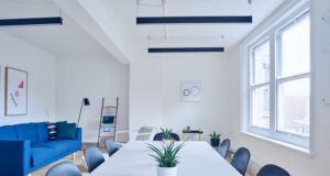 prečo len tradičná biela farba plastových okien?