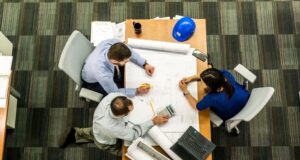 čo ničí produktivitu v kancelárii