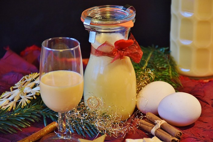 vaječný likér - vianočné nápoje