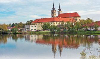 Šaštín-Stráže. Národná svätyňa Bazilika Sedembolestnej a pútnické miesto Šaštín-Stráže Bazilika komplex