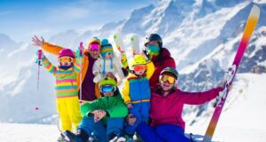 celá rodina lyžuje