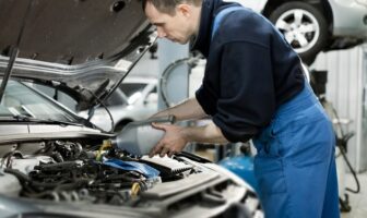 10 užitočných tipov, ako pripraviť auto na jar