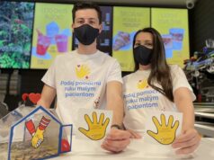 nalepovacie ručičky pomáhajú deťom