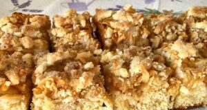 jablkový hrnčekový koláč recept