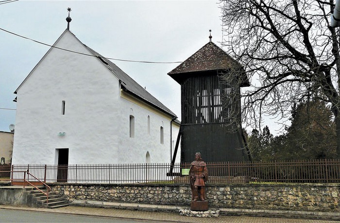 Ranogotický kostol v Čečejovciach