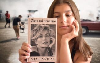 Sharon Stone. Bruce Willis. Madonna. Pikošky zo sveta celebrít Sharon Stone Život mi pristane