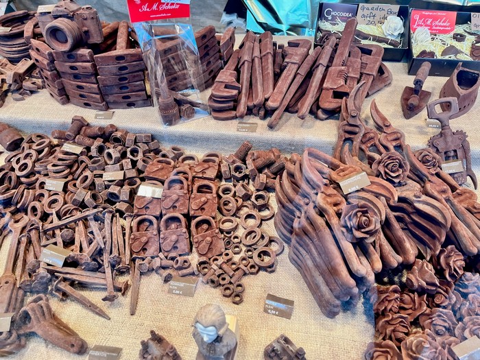 Čokoládové náradie na vianočných trhoch