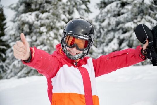 Chránič na chrbát. Prečo sa oplatí na zimné športy? Výhody, typy, ceny chránič na chrbát