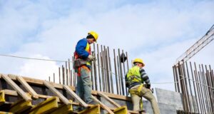 pracovné pomôcky a odevy