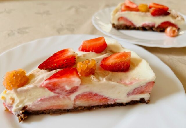 nepečený jahodový cheesecake recept