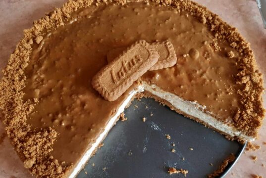 recept na karamelový cheesecake s lotus sušienkami