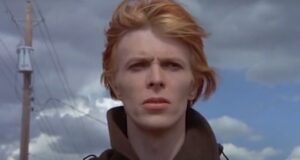 david-bowie-muz-ktory-spadol-na-zem