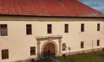 Niekdajšie gazdinské školy by sa hodili pre mnohé dnešné dievčatá… Čo sa v nich učilo? statna-gazdinska-skola-velicna