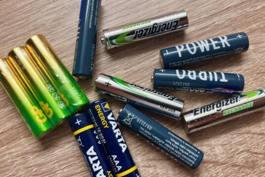 ako-vybrat-nabijatelne-baterie
