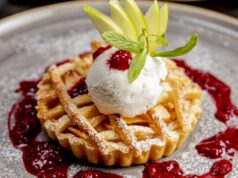 krehky-jablkovy-tart-so-zmrzlinou