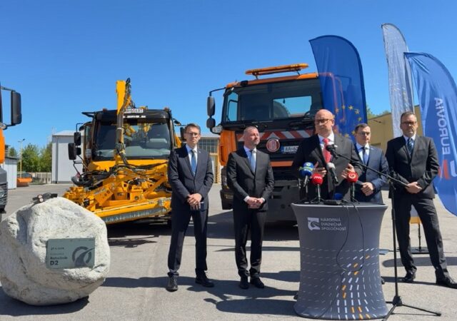 dialnica-krizovatka-d2-rohoznik