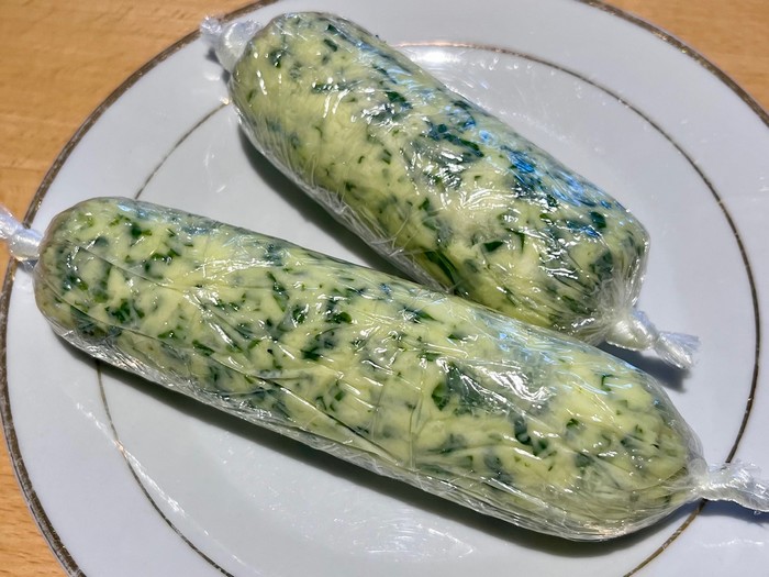 maslo-medvedi-cesnak-recept