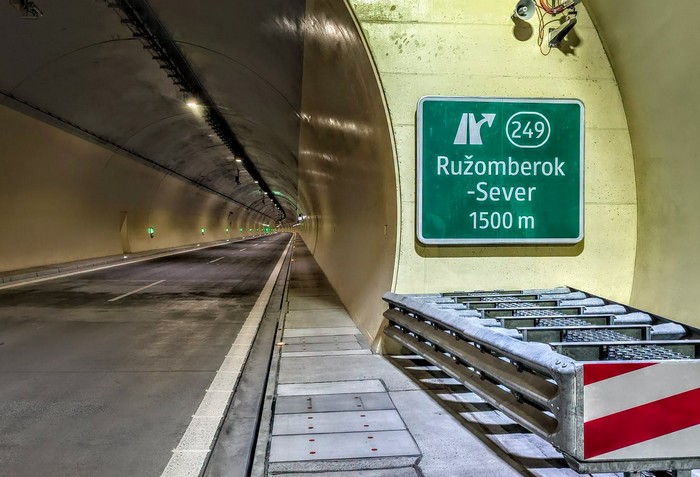 ruzoimberok-sever-cebrat-tunel